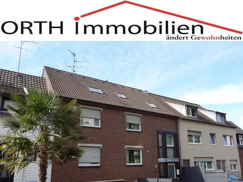 Sehr gepflegtes Dreifamilienhaus mit Doppelgarage in zentraler Wohnlage in Frechen