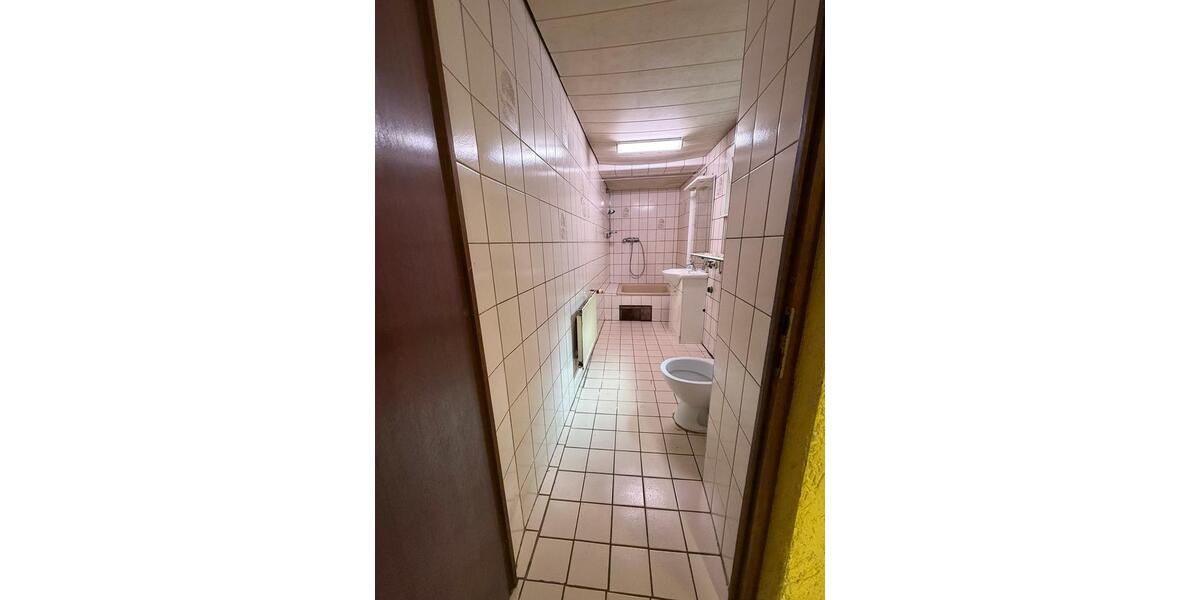 Reihenhaus Beckingen - 5 Zimmer, 95 m&sup2;, 65.000&euro; | Angebot:27007946