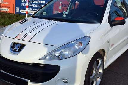 Peugeot 206 93.500 km 1.750 &euro; Berlin 12681