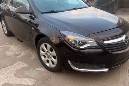 Opel Insignia 169.100 km 5.900 &euro; FRANKFURT 65933