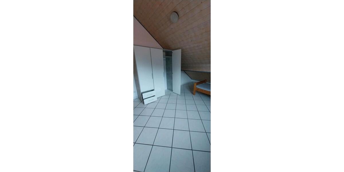 Dachgeschoßwohnung Eriskirch - 1 Zimmer, 12 m&sup2;, 550&euro; | Angebot:26134742