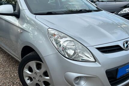 Hyundai i20 127.541 km 4.290 &euro; Berlin 13089