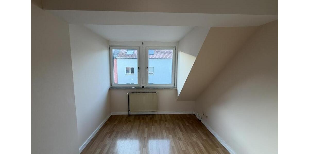 Einfamilienhaus Eschborn - 4 Zimmer, 123 m&sup2;, 1.499&euro; | Angebot:26147030