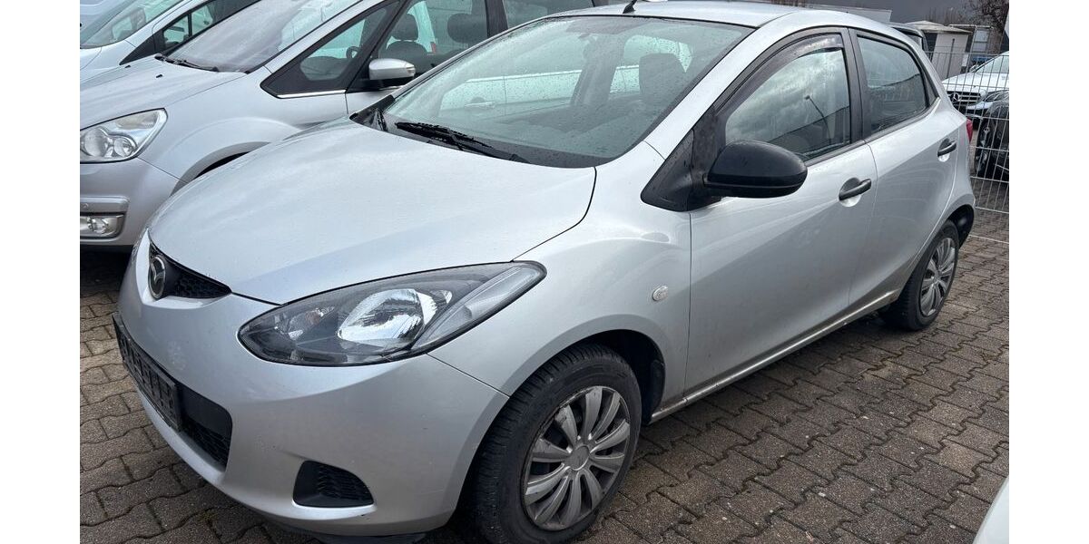 Mazda 2 214.705 km 790 &euro; Nufringen/Stuttgart 71154