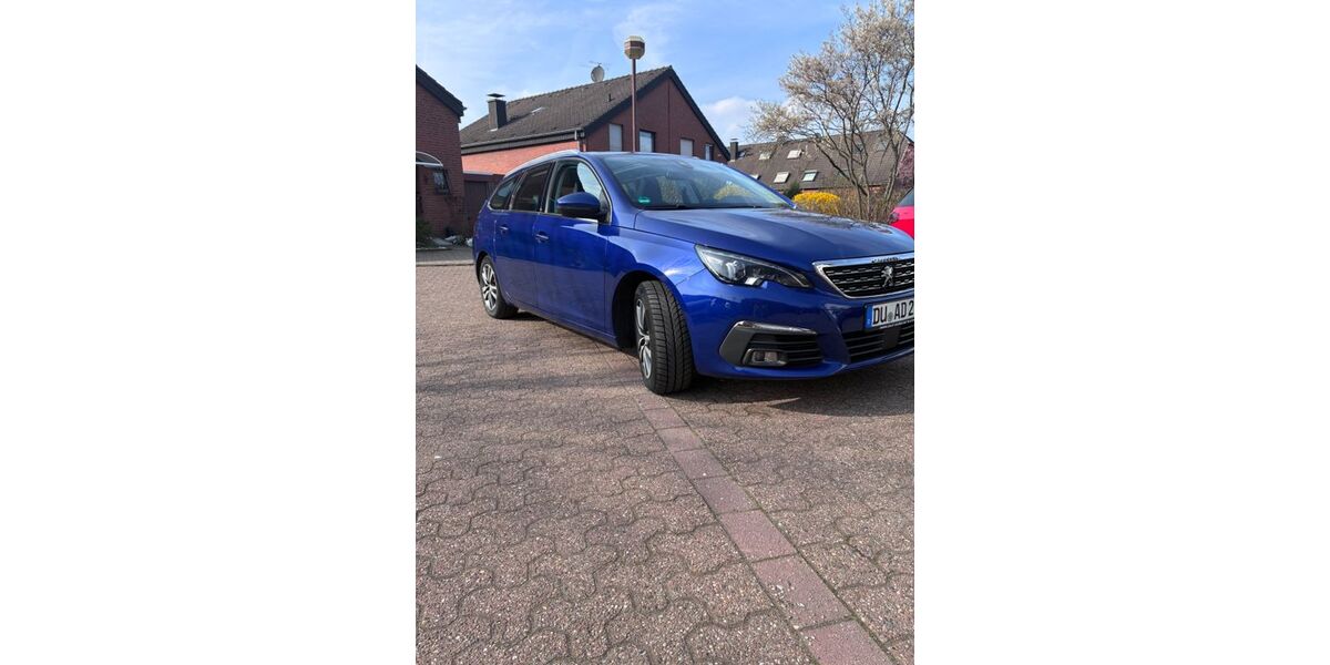 Peugeot 308 114.500 km 9.600 &euro; Duisburg 47259