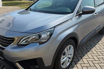 Peugeot 5008 141.500 km 11.199 &euro; Bitterfeld 06749