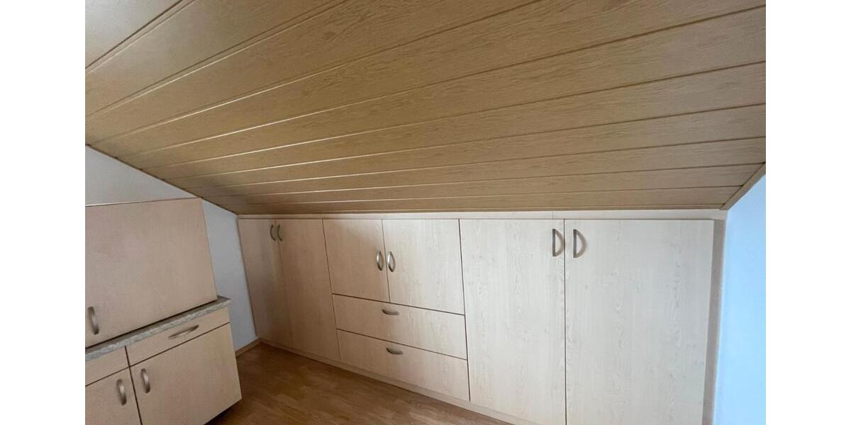 Dachgeschoßwohnung Marktredwitz - 4 Zimmer, 89 m&sup2;, 780&euro; | Angebot:26395865