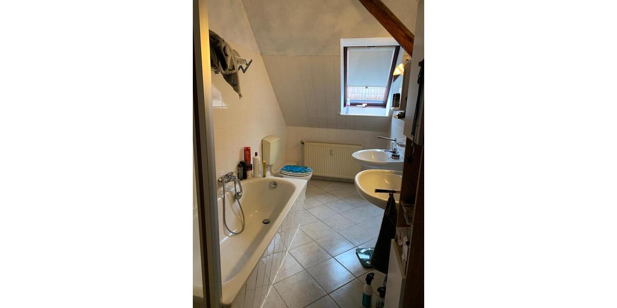 Dachgeschoßwohnung Aerzen - 4 Zimmer, 110 m&sup2;, 620&euro; | Angebot:26253779