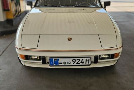 Porsche 924