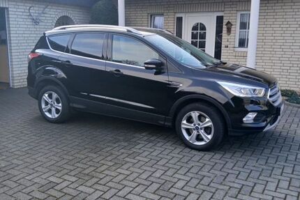 Ford Kuga 112.800 km 15.999 &euro; Rohrsen 31627