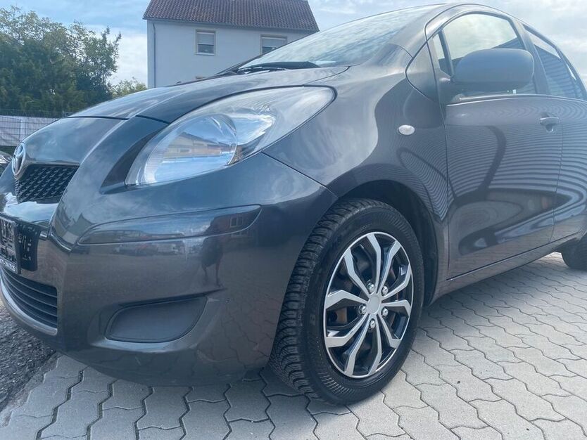 Yaris