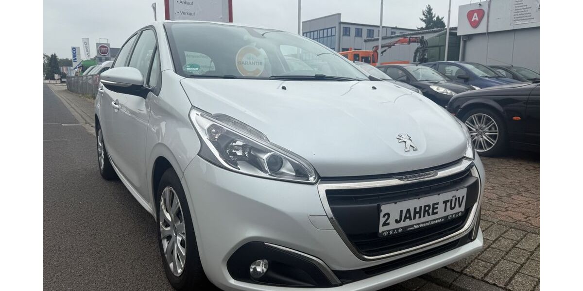 Peugeot 208 140.241 km 4.400 &euro; Geldern 47608