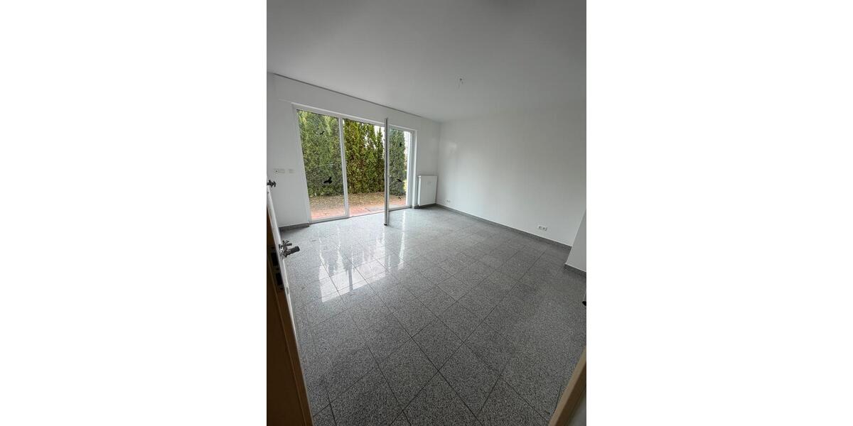 Erdgeschoßwohnung Kassel Fasanenhof - 2 Zimmer, 85 m&sup2;, 780&euro; | Angebot:25571720