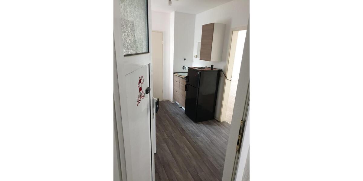 1 ZIMMER WOHNUNG NÄHE MERCEDES MIT STELLPLATZ OHNE MAKLER !!! 1 zimmer