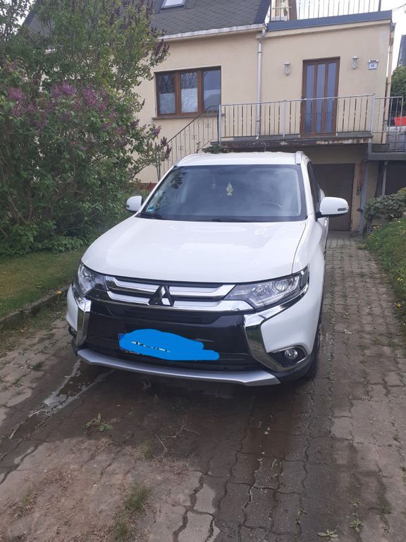 Mitsubishi Outlander 94.000 km 16.555 € Großhartmannsdorf 09618