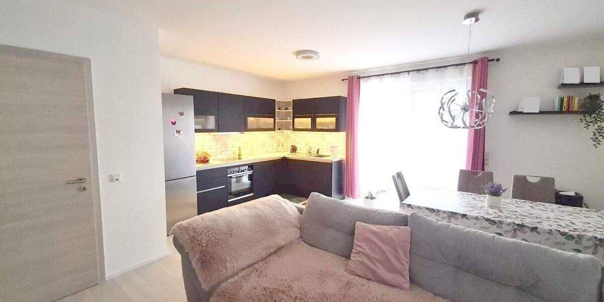 Etagenwohnung Konz - 2 Zimmer, 69 m&sup2;, 900&euro; | Angebot:25679468