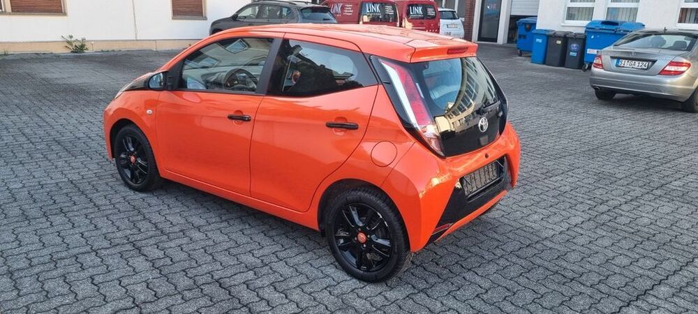Aygo (X)