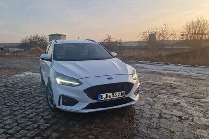 Ford Focus 105.000 km 16.900 &euro; Bad Bibra 06647