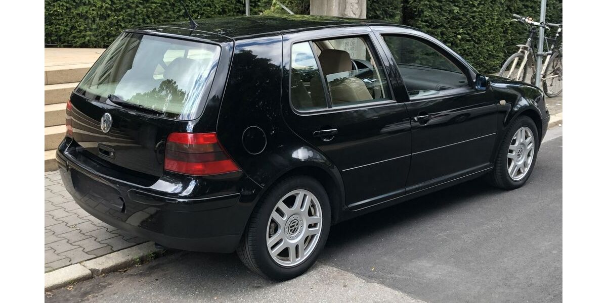 VW Golf 244.000 km 3.500 &euro; Frankfurt am Main 60322