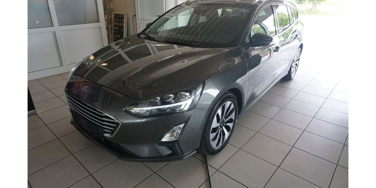 Ford Focus 27.958 km 14.990 &euro; Beeskow 15848