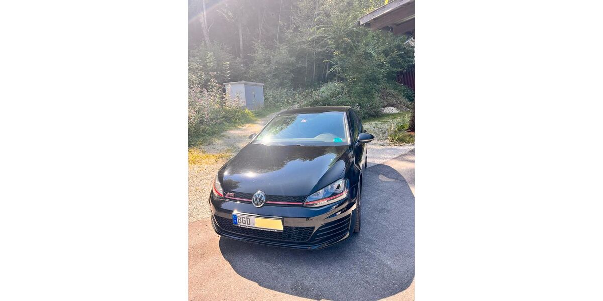 VW Golf 128.000 km 16.000 &euro; Altenmarkt in der Alz 83352