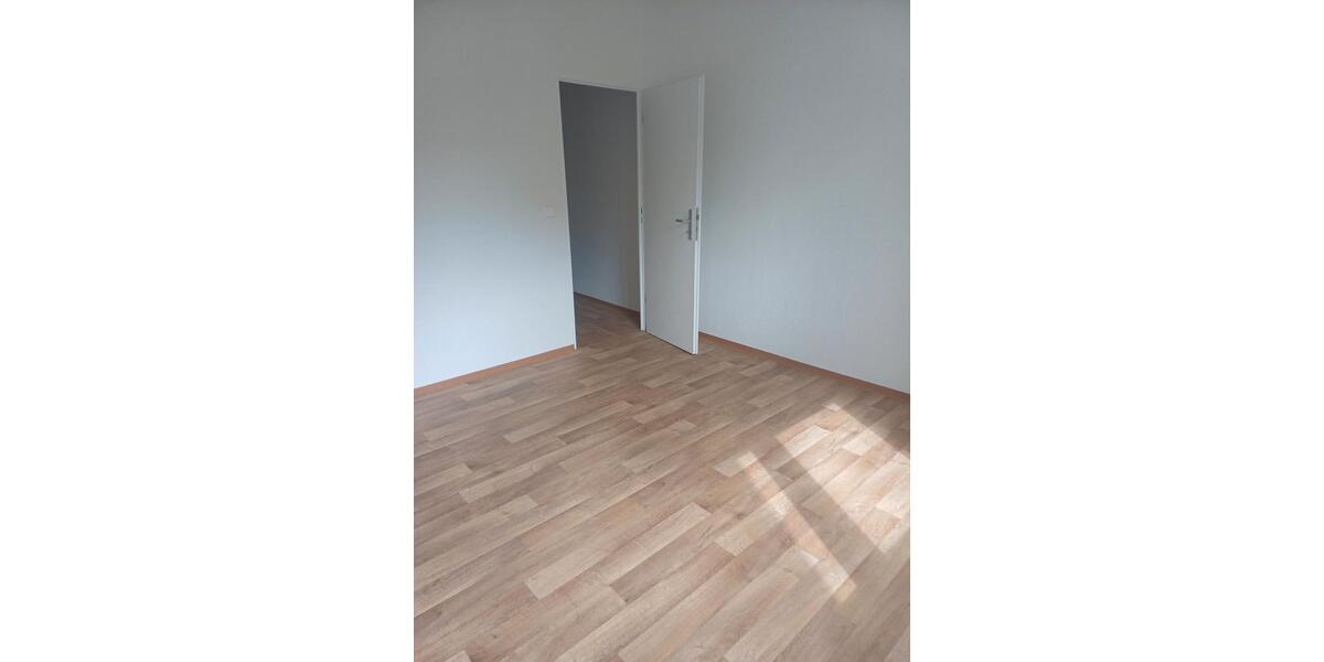 Etagenwohnung Bad Langensalza - 5 Zimmer, 43 m&sup2;, 262&euro; | Angebot:26663845