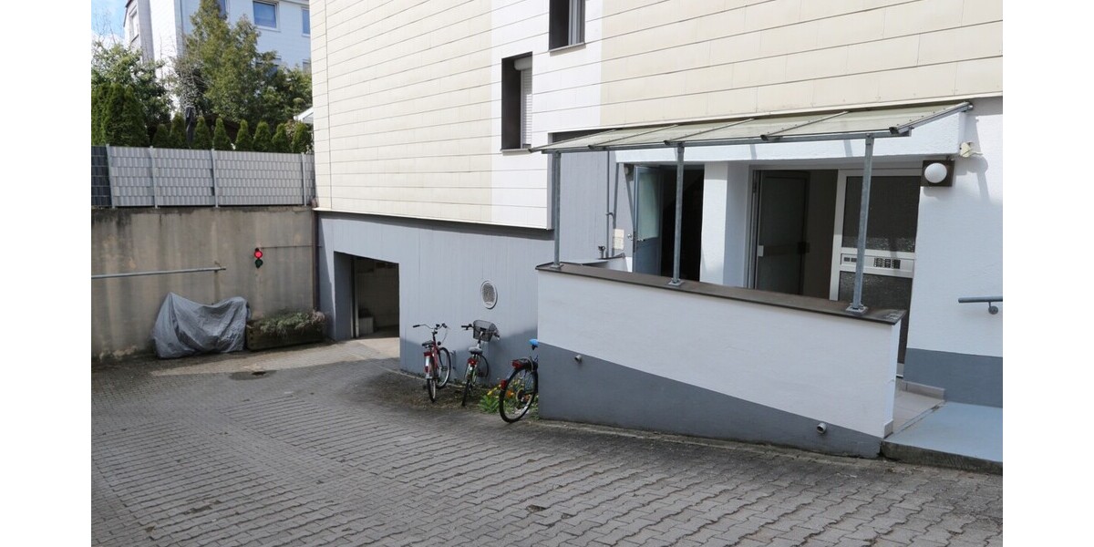 * Blick ins Grüne * ruhige 2-Zimmer-Wohnung * 2 sonnige Balkone * 1 Stellplatz * zentrumsnah * - Etagenwohnung Germering | Angebot:26677727