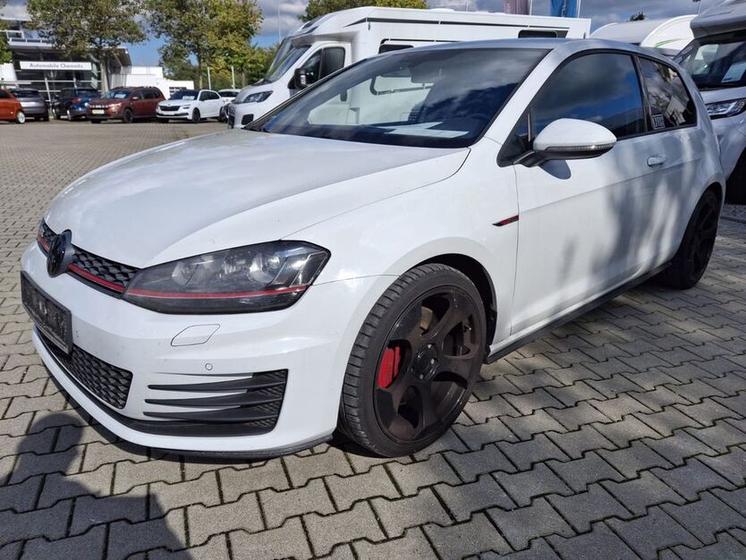 VW Golf 122.646 km 10.250 € Chemnitz 09113
