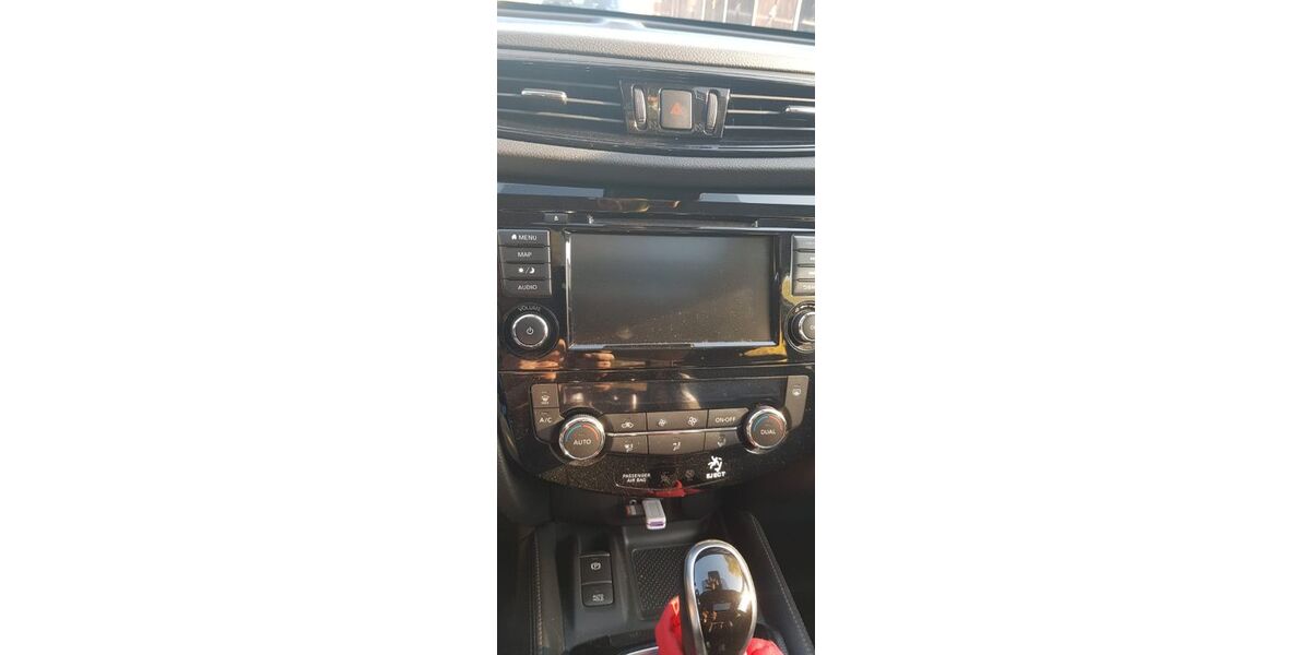 Nissan X-Trail 60.000 km 21.700 &euro; Rostock 18147