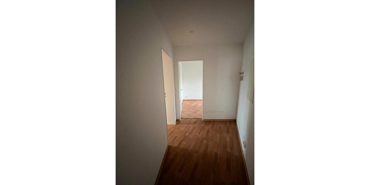 Dachgeschoßwohnung Burg - 3 Zimmer, 56 m&sup2;, 348&euro; | Angebot:25178755