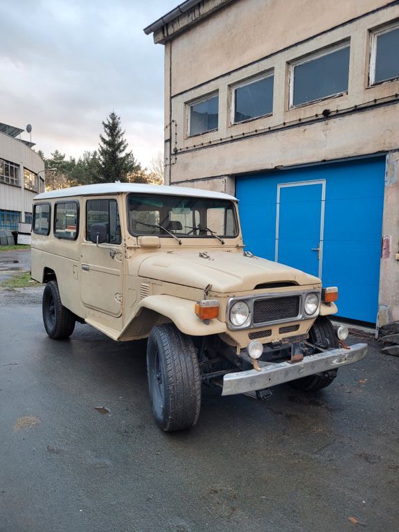 Toyota Land Cruiser 300.000 km 20.999 € Fraureuth 08427