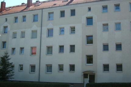 Wohnung Staßfurt Löderburg - 3 Zimmer, 59 m&sup2;, 325&euro; | Angebot:26688208