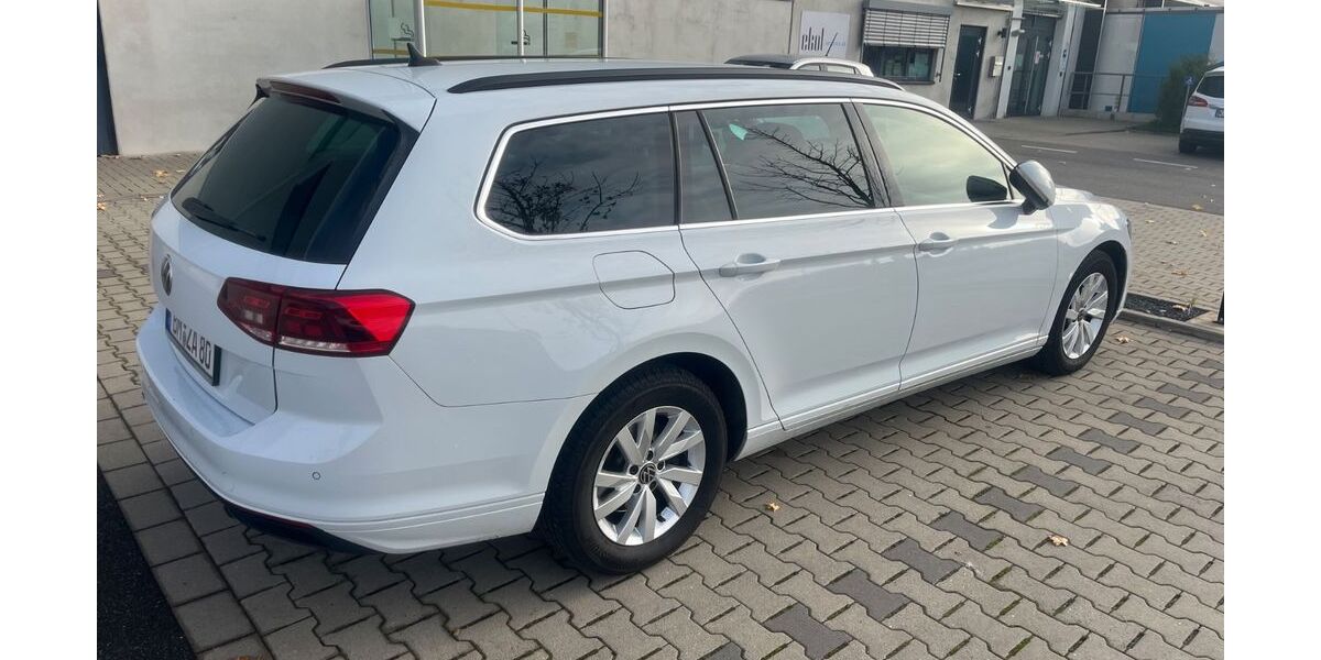 VW Passat 76.230 km 24.800 &euro; Bedburg 50181