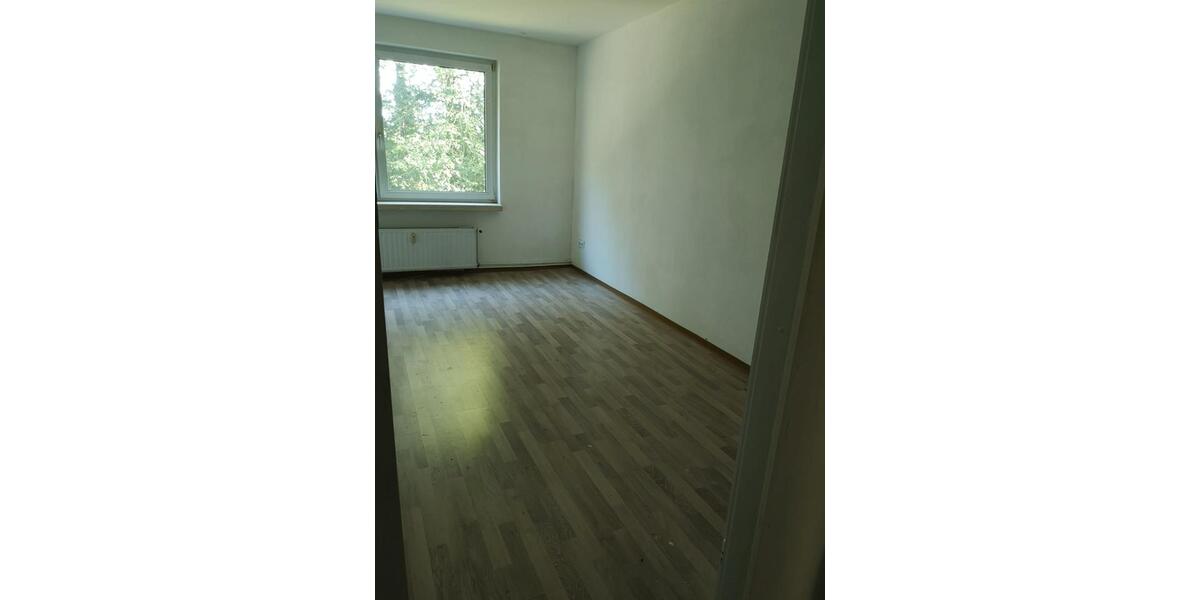 Erdgeschoßwohnung Rosenow - 5 Zimmer, 105 m&sup2;, 580&euro; | Angebot:26604915
