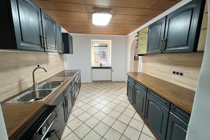 Haushälfte zur Miete mit Garage und Terasse Einbauküche