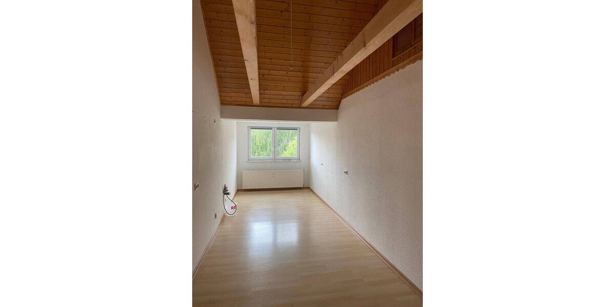 Etagenwohnung Parstein - 4 Zimmer, 92 m&sup2;, 736&euro; | Angebot:26829458