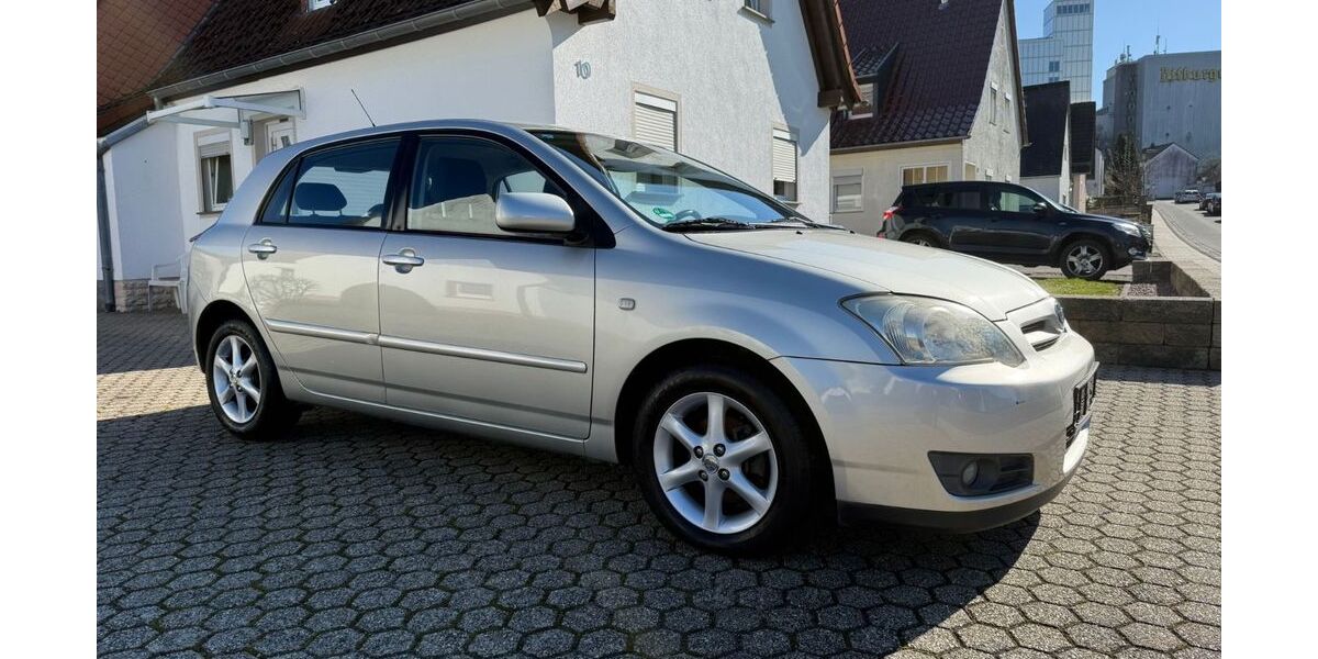 Toyota Corolla 76.251 km 3.900 &euro; Bitburg 54634