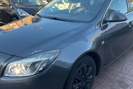 Opel Insignia 208.000 km 3.300 &euro; zwickau 08064
