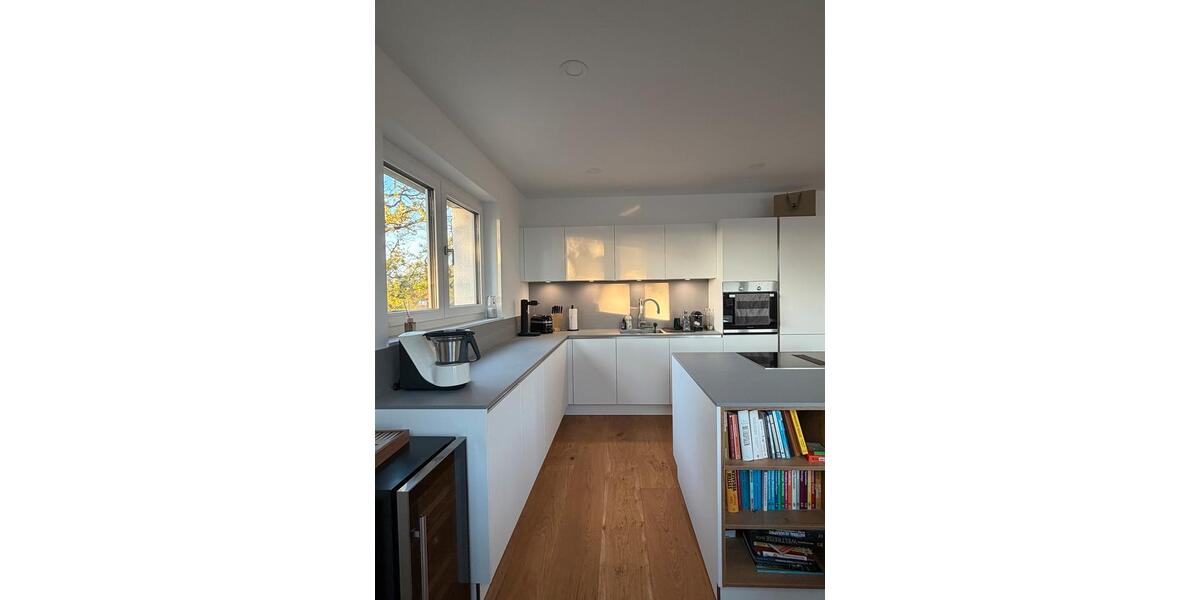 Etagenwohnung Isernhagen - 2.5 Zimmer, 84 m&sup2;, 1.598&euro; | Angebot:26375696