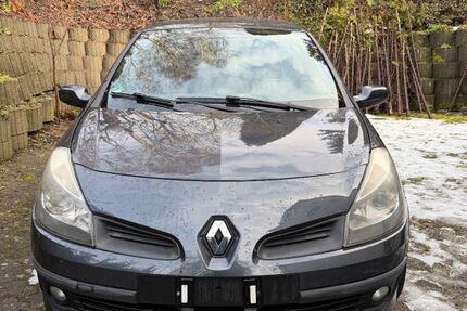 Renault Clio 214.500 km 2.500 &euro; Werdohl 58791