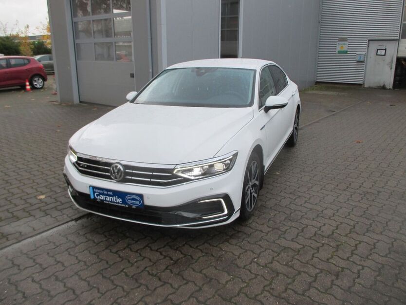 VW Passat 98.542 km 19.800 € Hollenstedt 21279