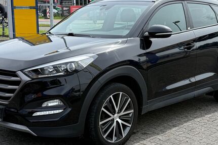 Hyundai TUCSON 280.000 km 8.490 &euro; Ahaus 48683
