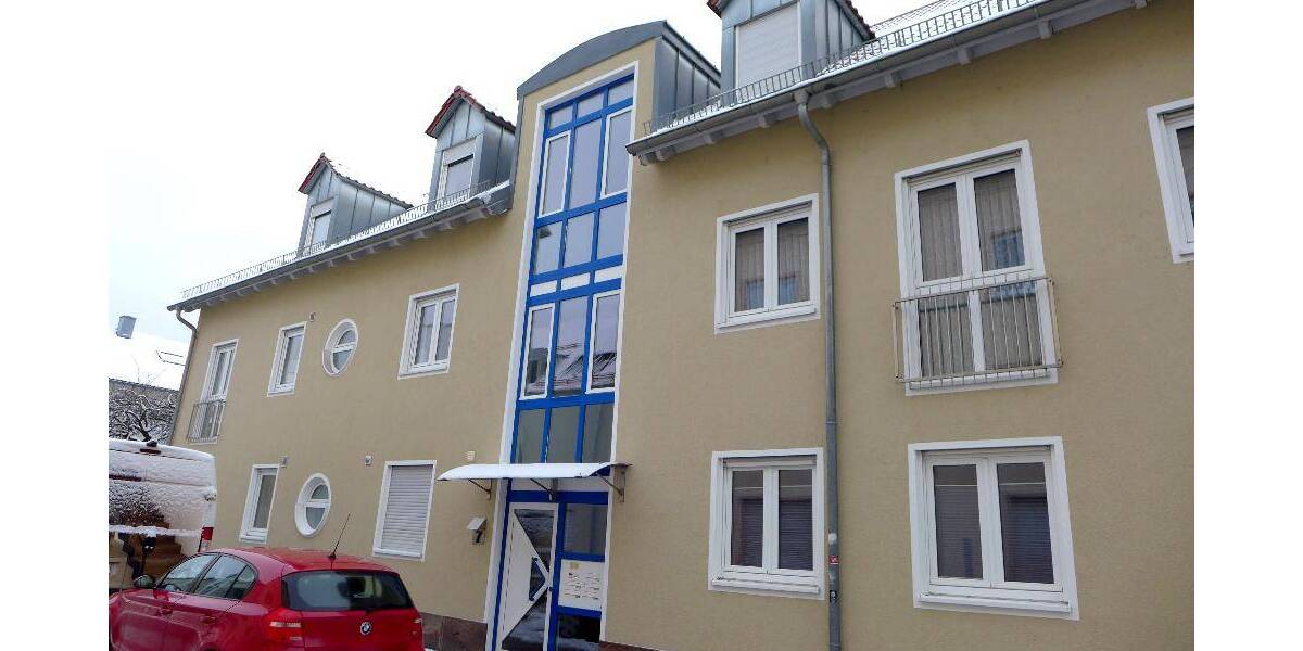 Etagenwohnung Neumarkt in der Oberpfalz Neumarkt - 4 Zimmer, 100 m&sup2;, 840&euro; | Angebot:26798585