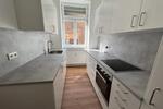 Zweitbezug nach Sanierung mit Einbauküche: stilvolle 3-Zi-Altbau