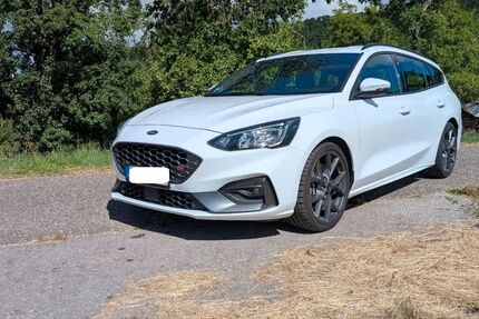 Ford Focus 44.200 km 14.000 &euro; Münster 48167