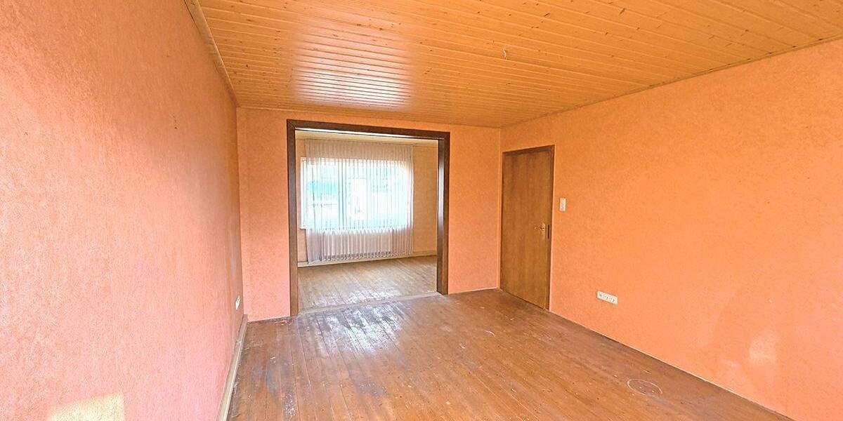 Mehrfamilienhaus, Wohnhaus Enger Dreyen - 6 Zimmer, 131 m&sup2;, 190.000&euro; | Angebot:26674319