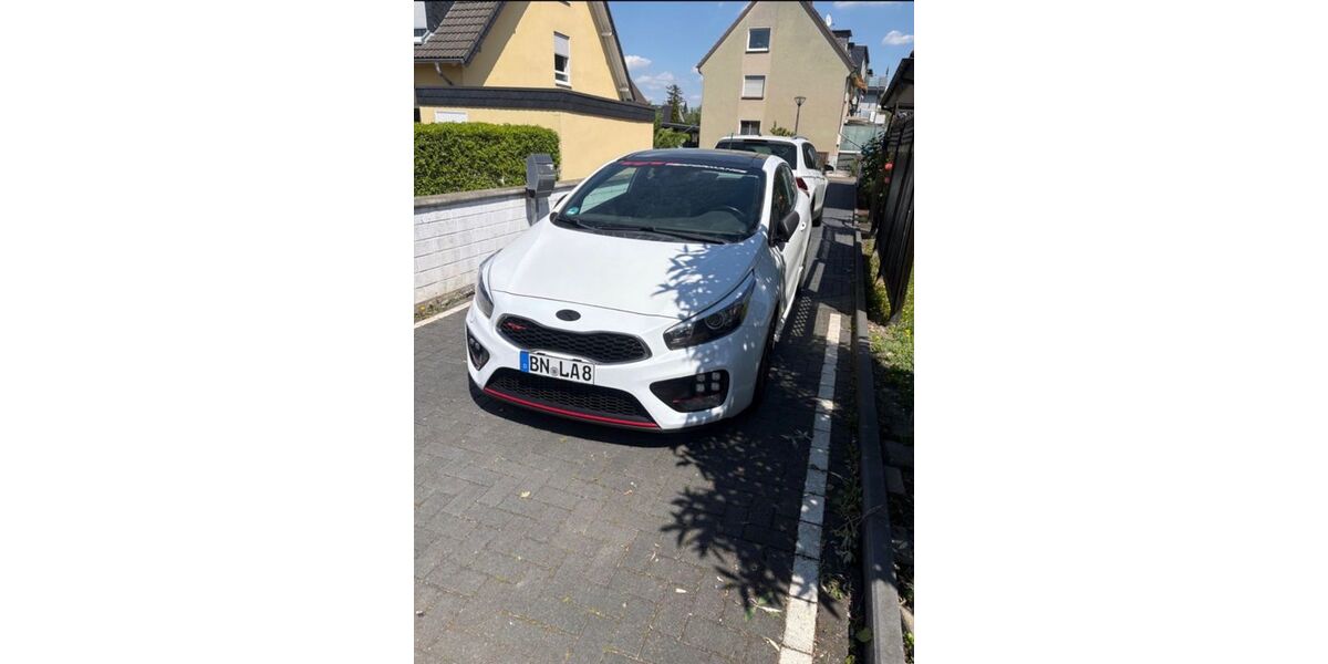 Kia pro ceed / ProCeed 179.000 km 6.500 &euro; Bonn 53175