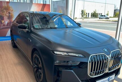BMW M760 5.999 km 124.950 &euro; Erlangen 91058