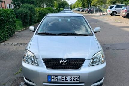 Toyota Corolla 235.000 km 2.500 &euro; Frankfurt Ost 60386