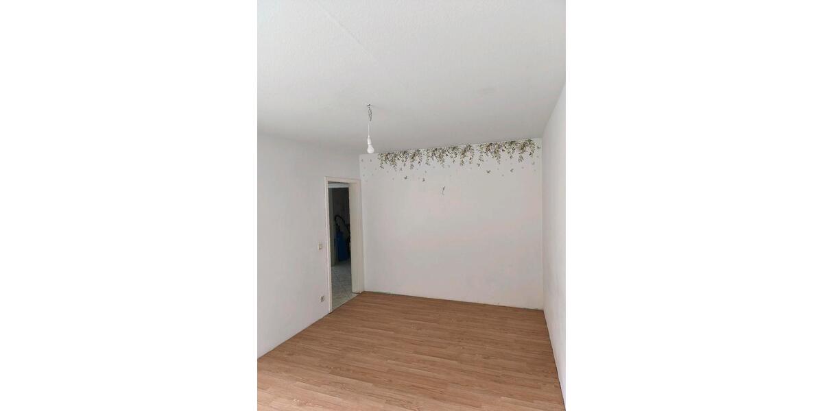 Erdgeschoßwohnung Waldbröl - 3 Zimmer, 70 m&sup2;, 700&euro; | Angebot:26414561